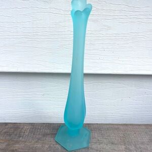 Vintage 1970s Fenton Blue Frosted Bud Vase